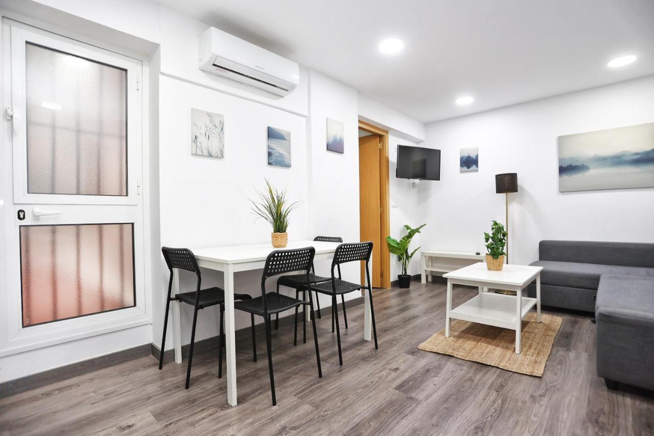 Holidays2Malaga Goya - Zona Huelin & 500 Mts De La Playa Apartamento Exterior foto
