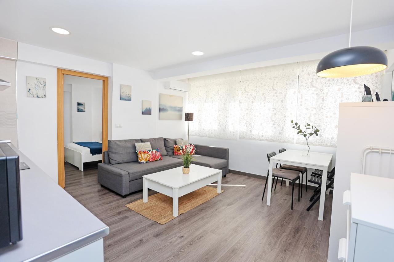 Holidays2Malaga Goya - Zona Huelin & 500 Mts De La Playa Apartamento Exterior foto